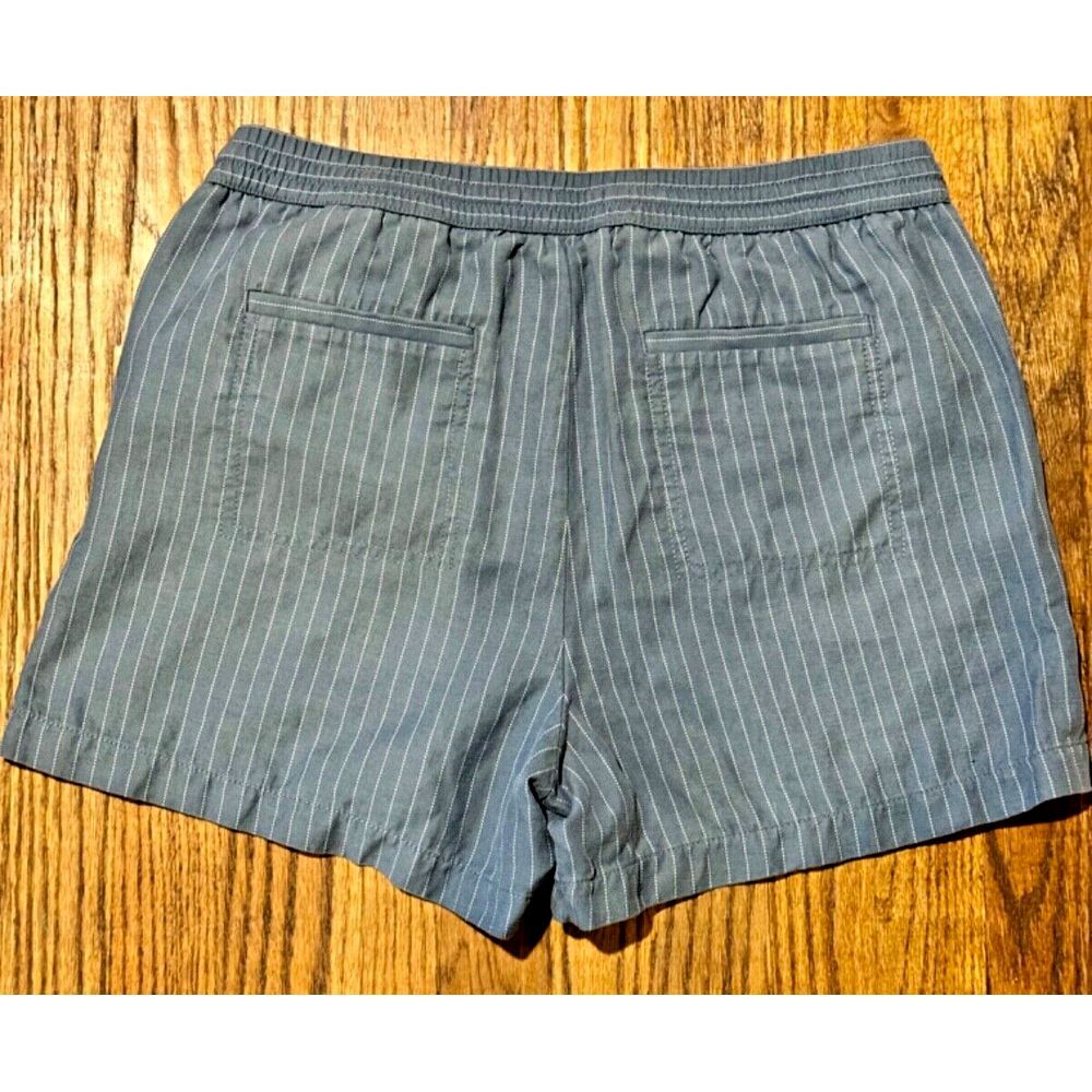 Banana Republic Easy Shorts Women Medium Blue & White‎ Pinstripes Elastic Waist - Picture 2 of 7
